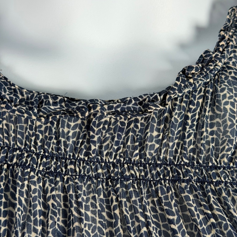 Velvet by Graham & Spencer Womens XL Blue Ditsy Print Smocked Peasant Blouse - Picture 3 of 14
